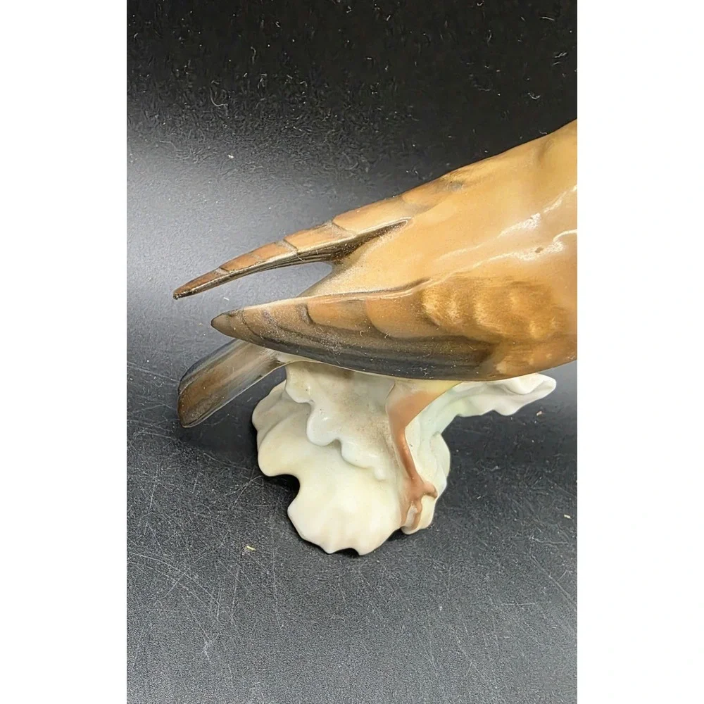 Vintage Hutschenreuther Fine Porcelain Bird Robin Figurine 4.25